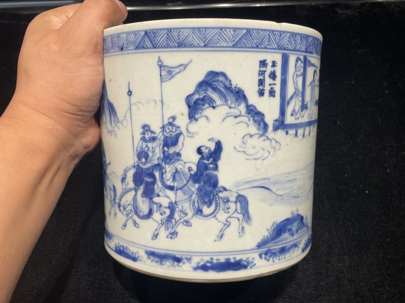 清康熙 青花昭君出塞图笔筒 - 图3