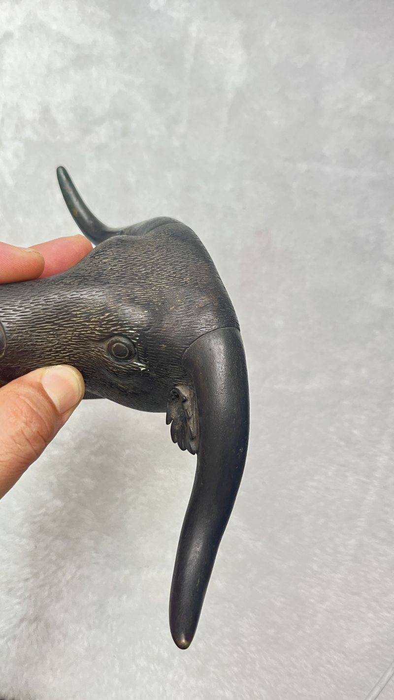 铜牛头法器 - 图7
