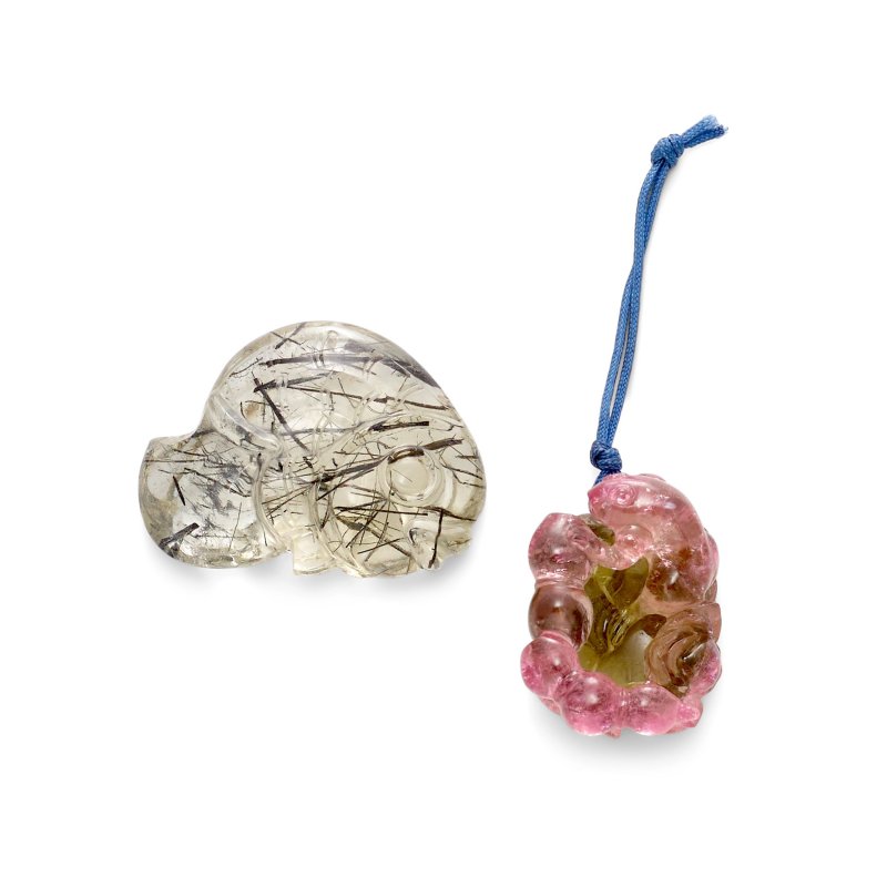 十九世紀 髮晶雕鯉魚珮 及 雙色碧璽雕蟾蜍蓮藕珮 | TWO SMALL CARVED TOGGLES