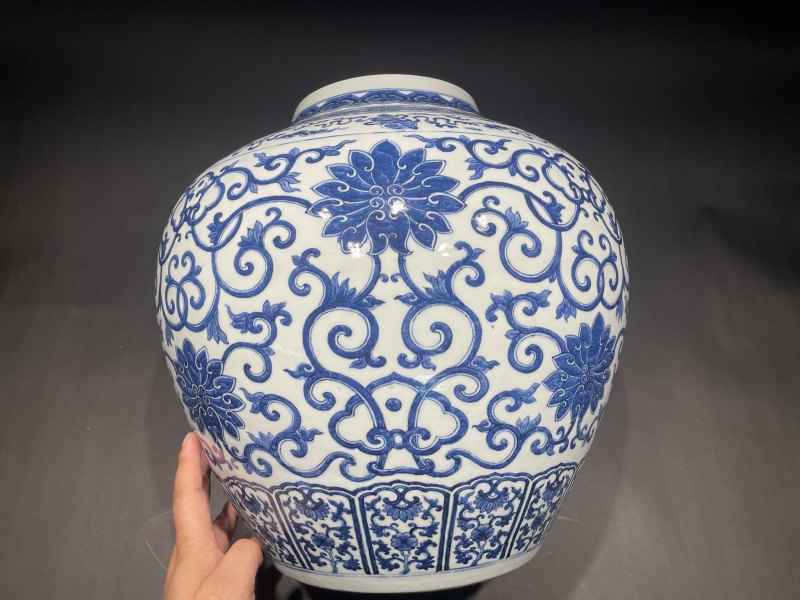 清光绪 青花缠枝莲纹大罐（带盖） - 图8