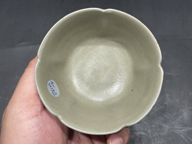 明 越窑花口盏及盏台一套（蜜色） - 图6