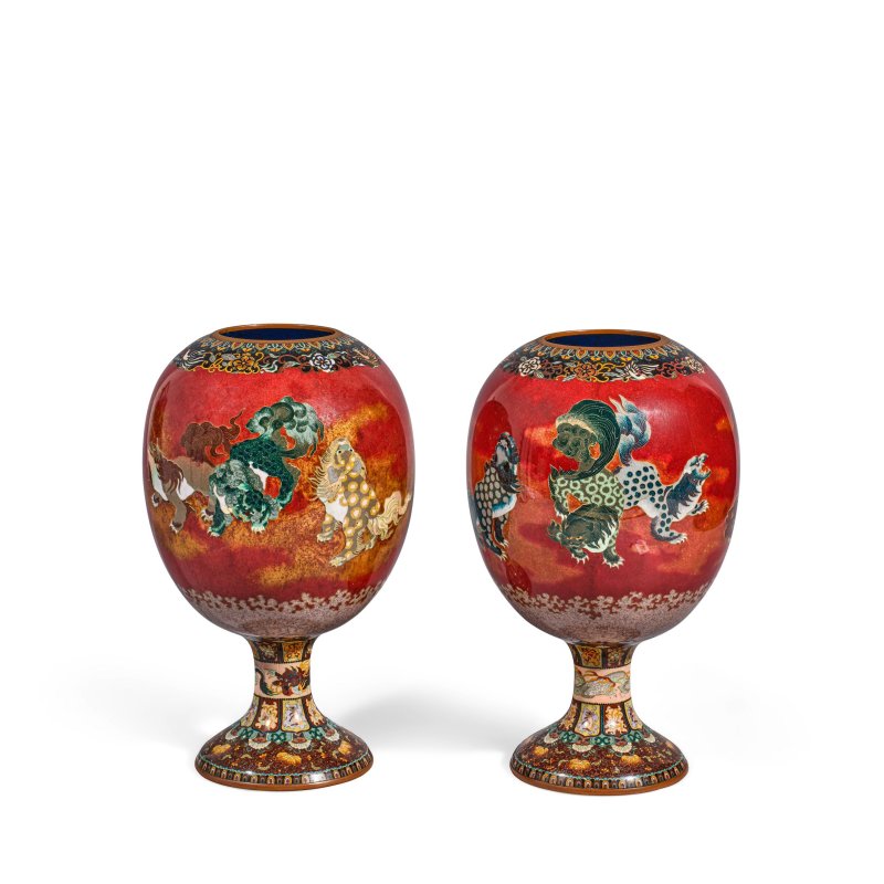 A PAIR OF JAPANESE CLOISONNÉ ENAMELED LANTERN VASES