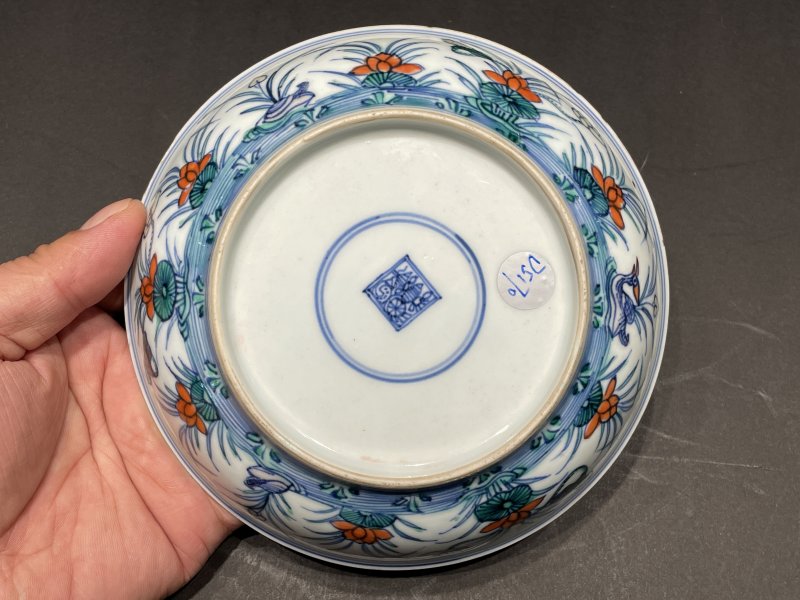 清雍正 斗彩荷塘鸳鸯图盘 - 图10
