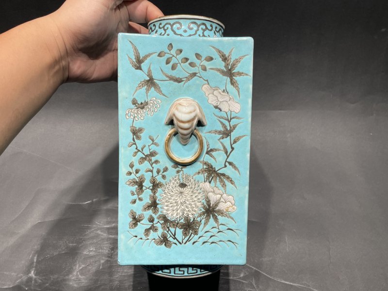 清光绪 松石绿地墨彩花鸟纹琮式瓶一对 - 图3