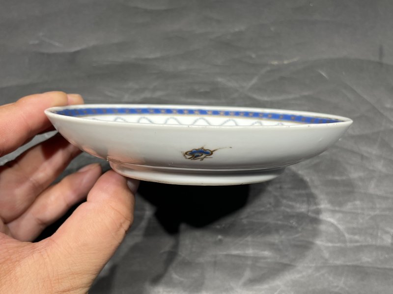 清嘉庆 料彩徽章盘两只 - 图10