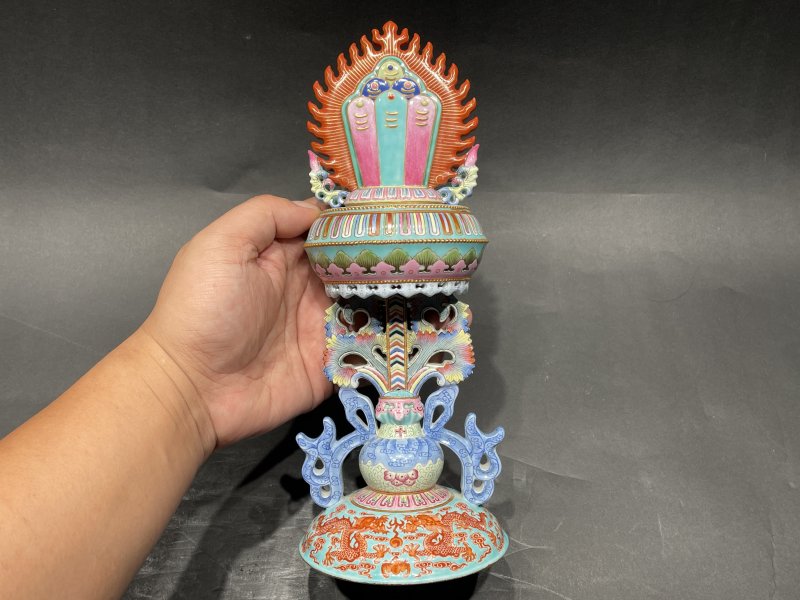 清乾隆 御制绿地洋彩描金八吉祥供器 - 图4