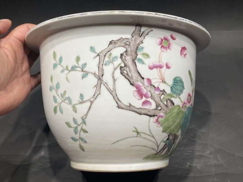 民国 粉彩花卉纹花盆（带托） - 图5