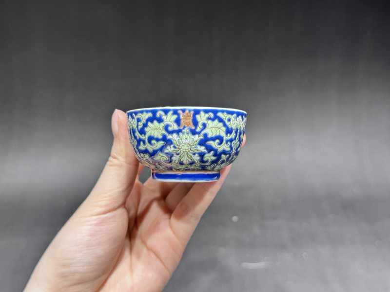清道光 料彩宝相花福寿纹茶杯一对 - 图9