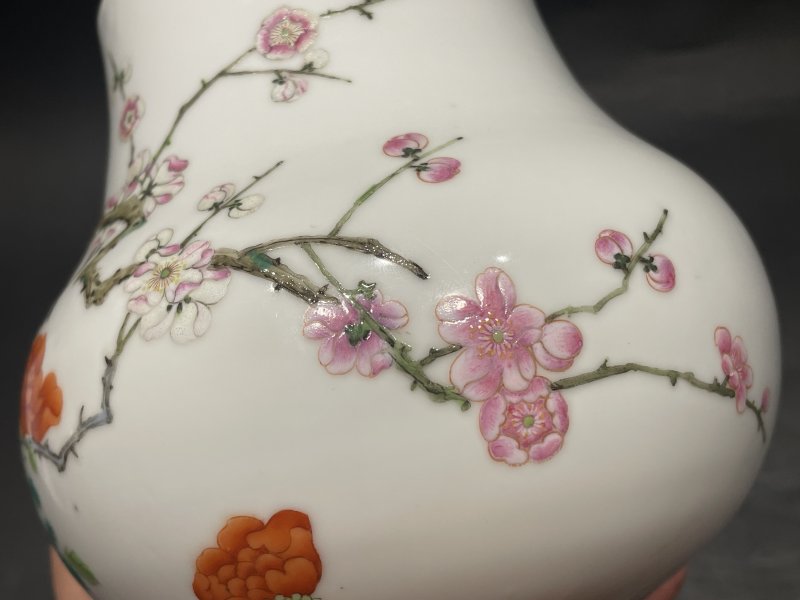 清道光 粉彩喜上眉梢纹鱼篓尊 - 图8
