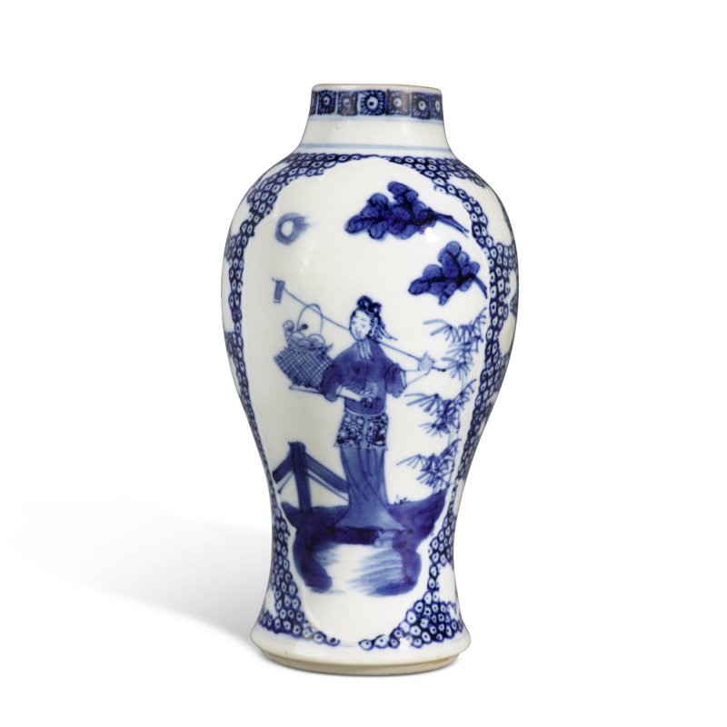 十九 / 二十世紀 漿胎青花仕女圖瓶