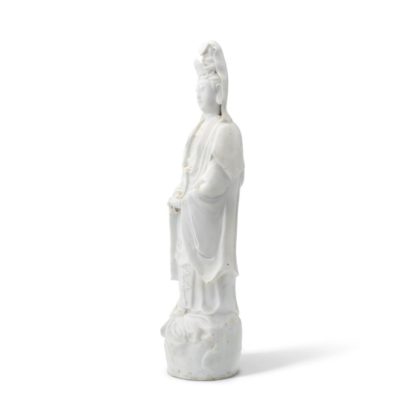 清康熙 德化窯觀音立像 | A BLANC-DE-CHINE FIGURE OF GUANYIN - 图5