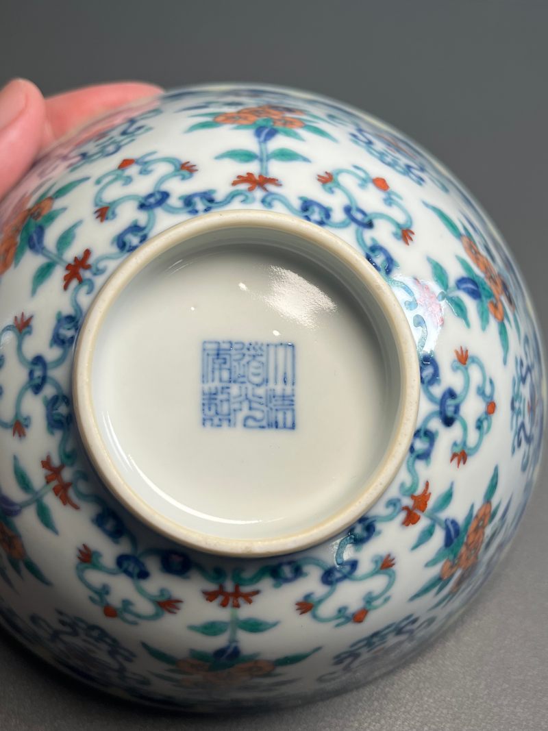 清道光  仿成窑斗彩蓉桂宫碗（一对） - 图17