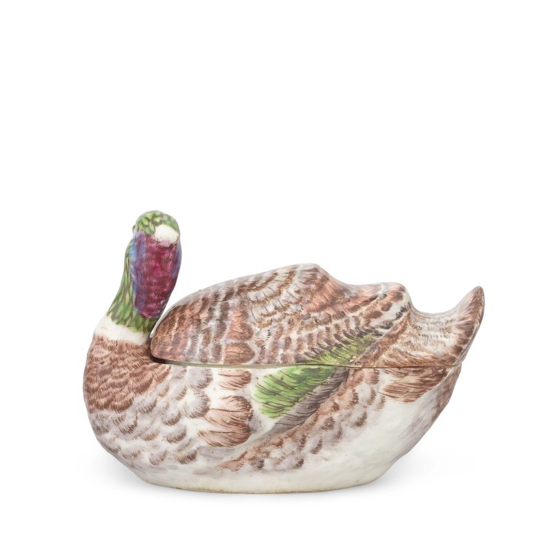 A rare Bow duck tureen and cover, circa 1755-58 - 图3