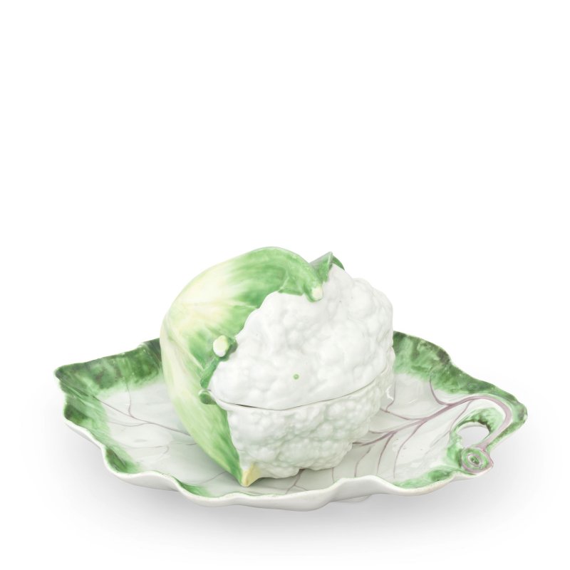 A fine Worcester cauliflower tureen and cover and a stand, circa 1757-60