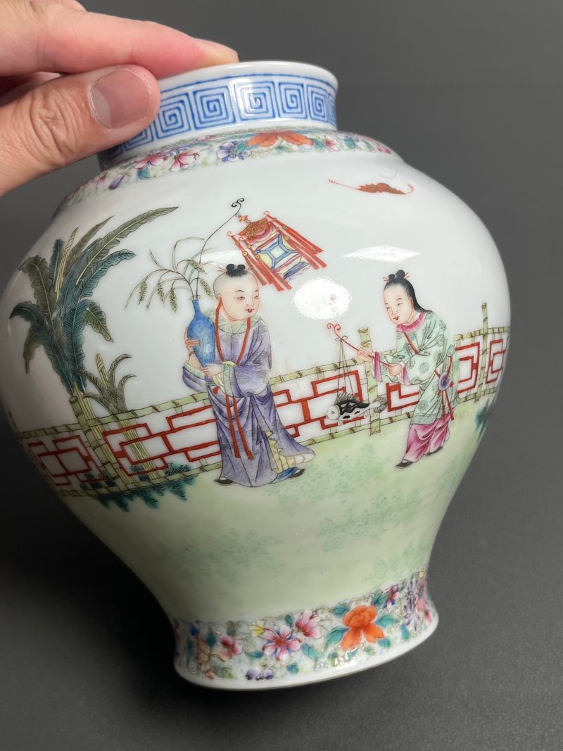 民国  粉彩婴戏图盖罐（一对） - 图23