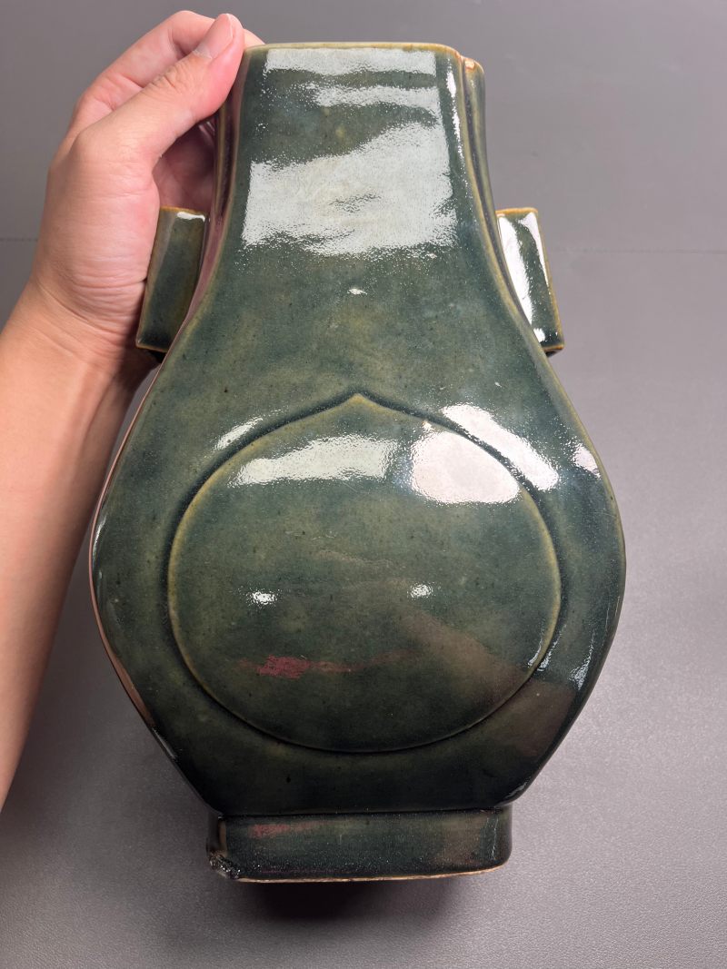 清光绪  厂官釉杏圆贯耳瓶 ( 带木盒 ) - 图6
