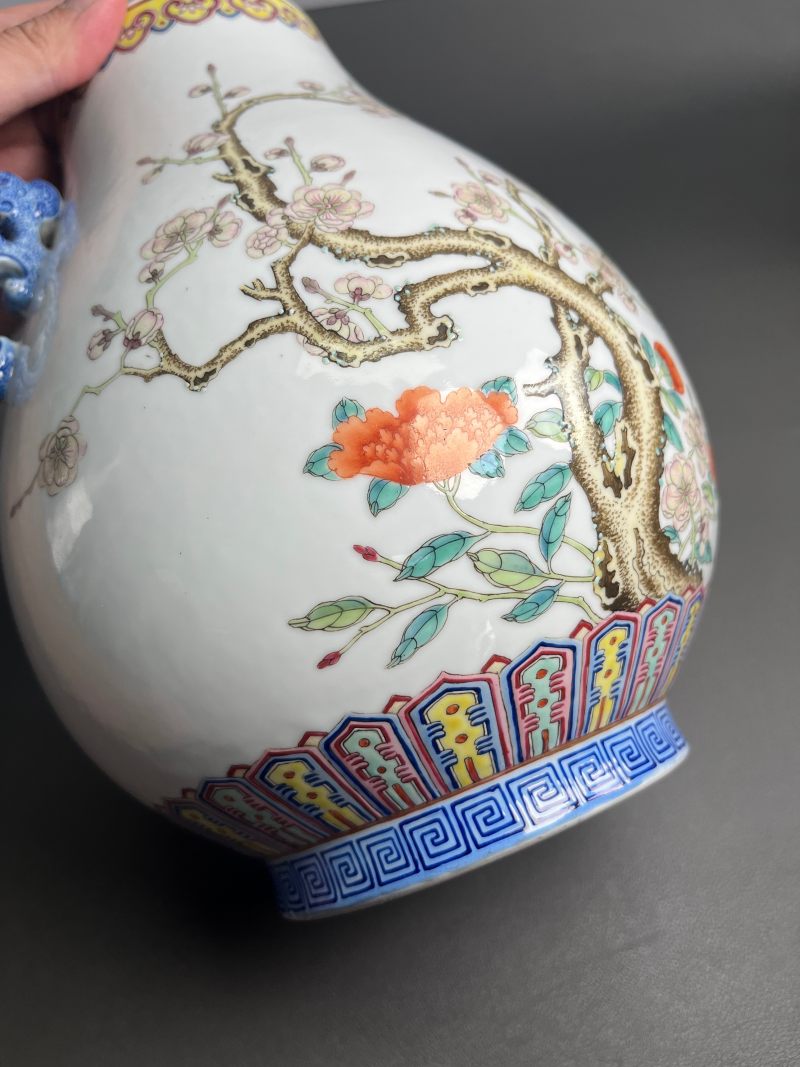 民国  粉彩梅花花卉图螭耳尊（一对） - 图20