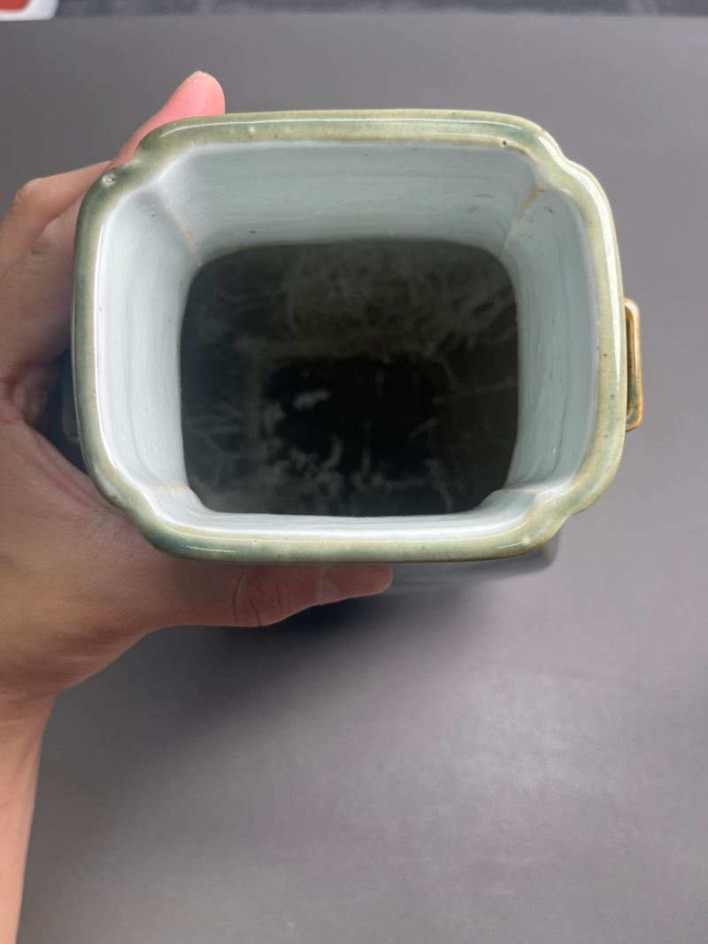 清光绪  厂官釉杏圆贯耳瓶 ( 带木盒 ) - 图8