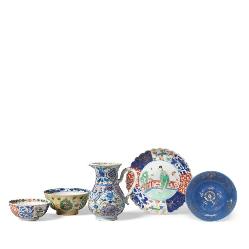 清康熙 青花礬紅五彩瓷器一組 | A GROUP OF FAMILLE VERTE AND POWDER BLUE WARES