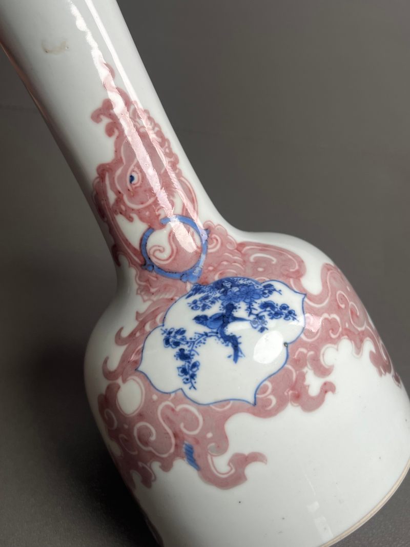 清康熙  青花釉里红夔凤开光花鸟纹双陆尊（附木盒） - 图10
