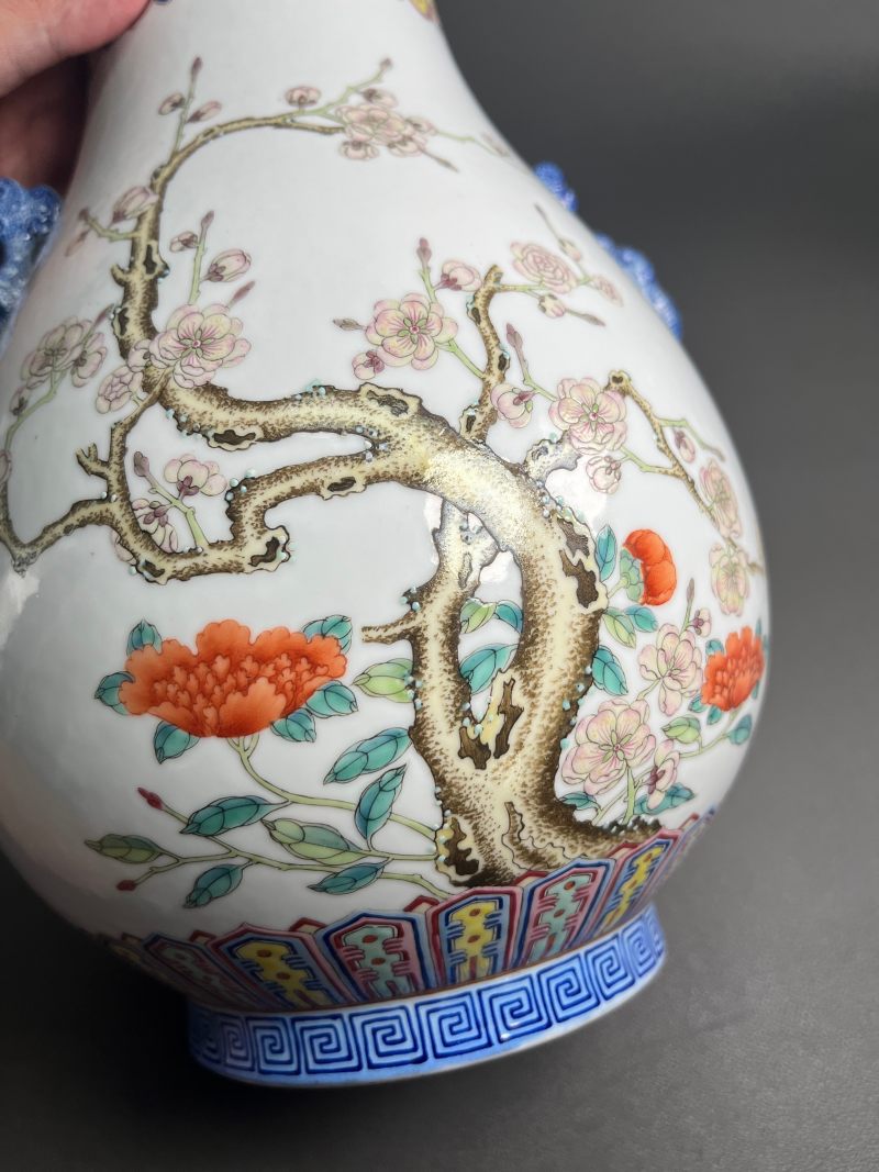 民国  粉彩梅花花卉图螭耳尊（一对） - 图21