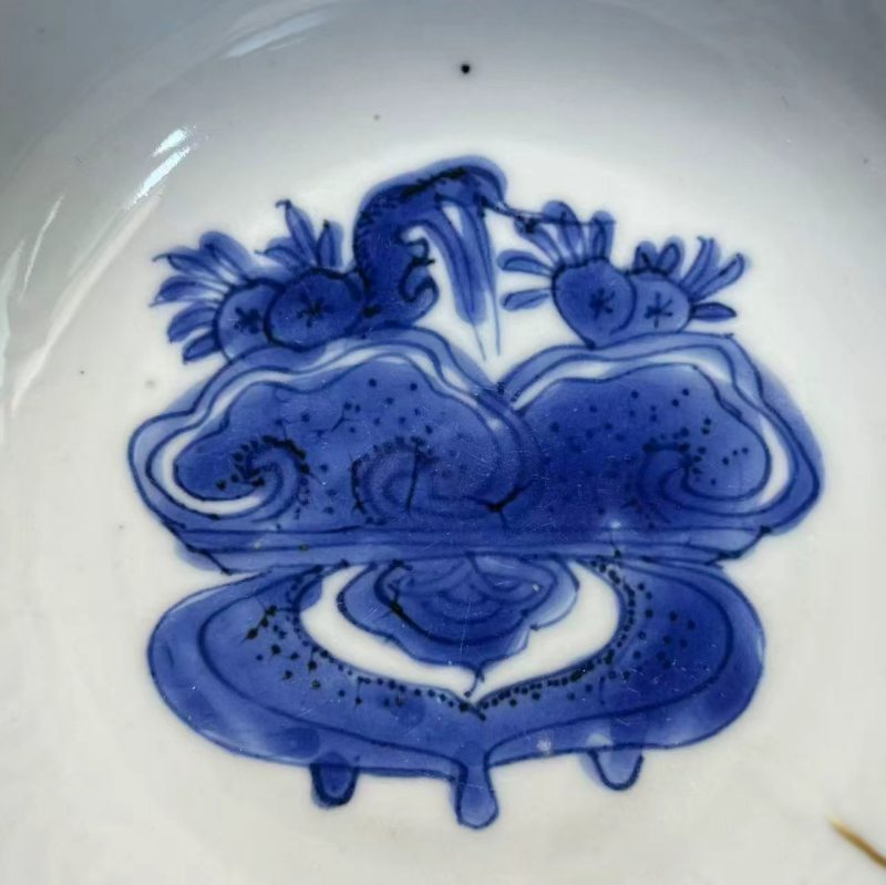 明 青花模印博古清供图浅碗 - 图13