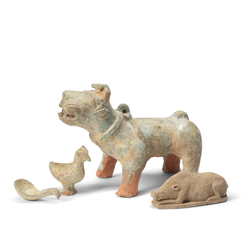 漢 陶動物俑三件及勺 | THREE POTTERY MODELS OF ANIMALS AND A LADLE - 图2