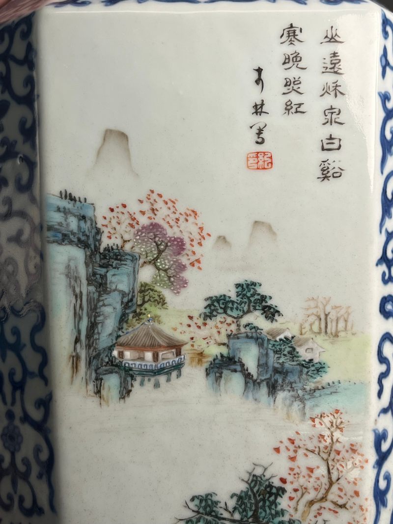 清乾隆  青花八吉祥开光洋彩“四时燕居”图诗文八方瓶 - 图13