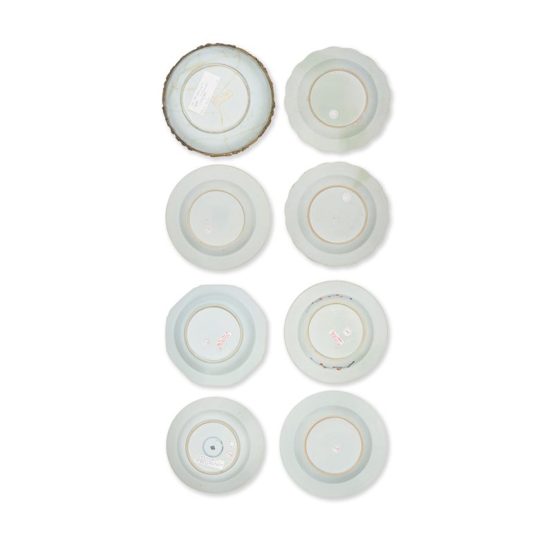清雍正至乾隆 青花及粉彩盤一組八件 | A COLLECTION OF BLUE AND WHITE AND FAMILLE ROSE DISHES - 图4