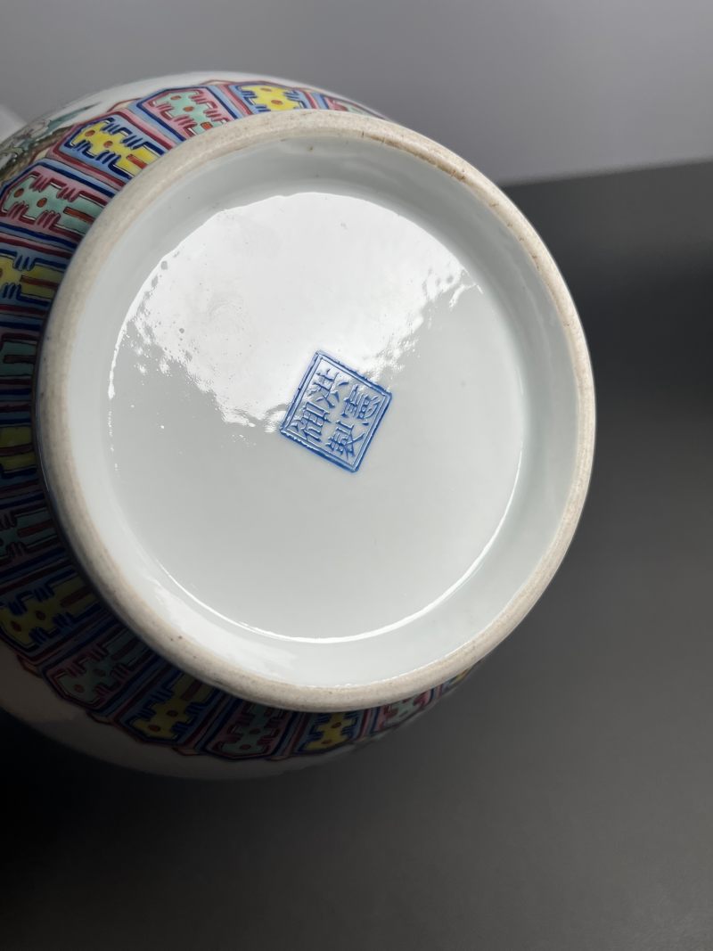 民国  粉彩梅花花卉图螭耳尊（一对） - 图24