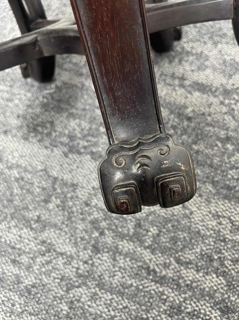 清康熙  御制青花釉里红“八龙贺寿”纹大花盆 ( 带木座 ) - 图28