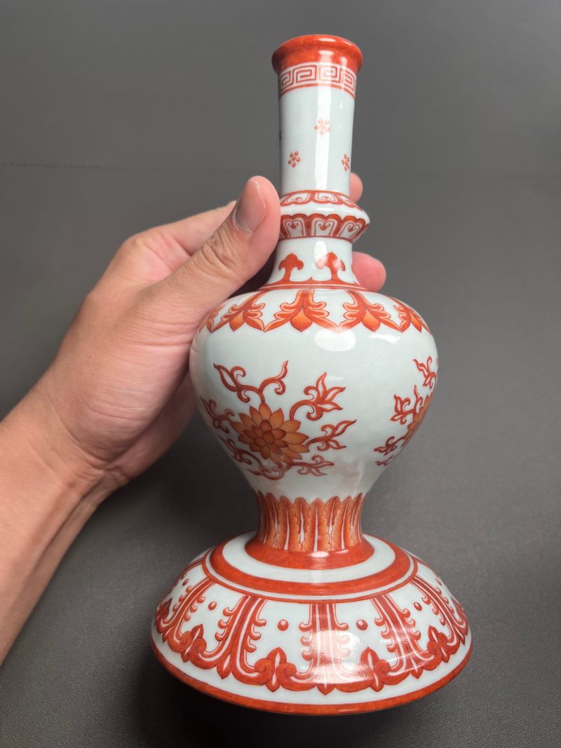 清乾隆  矾红彩缠枝莲纹甘露瓶 - 图11