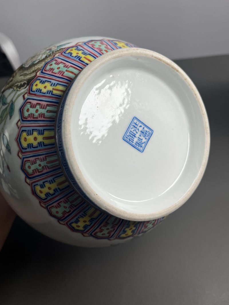 民国  粉彩梅花花卉图螭耳尊（一对） - 图25