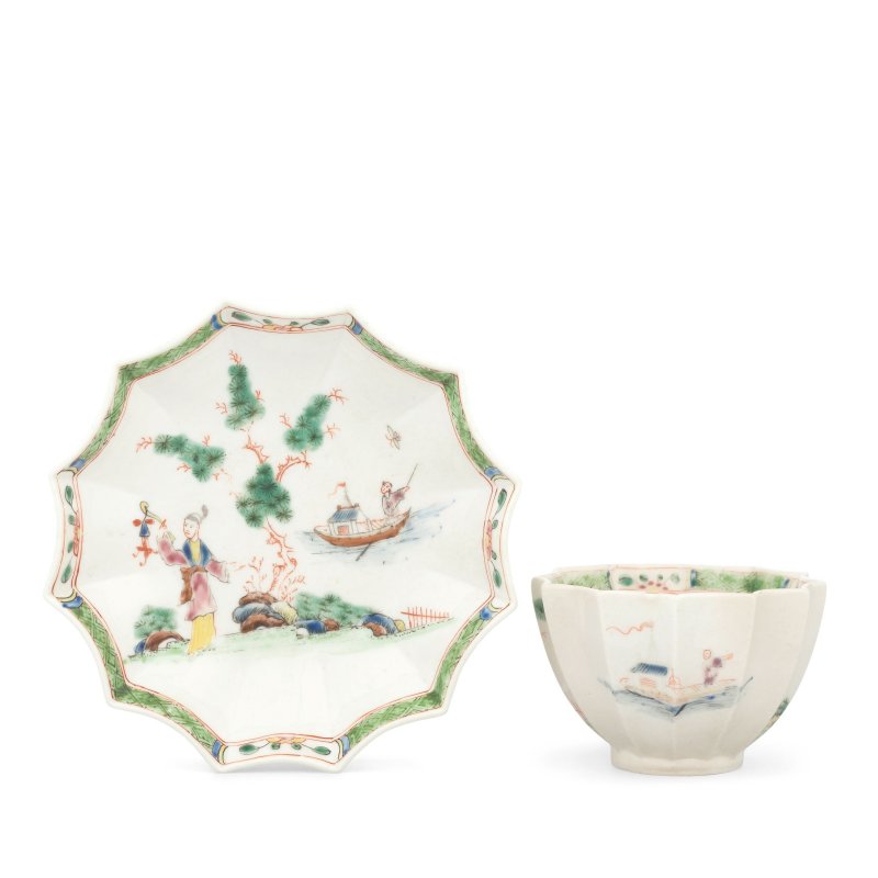 A rare Worcester twelve-sided teabowl and saucer, circa 1752 - 图2