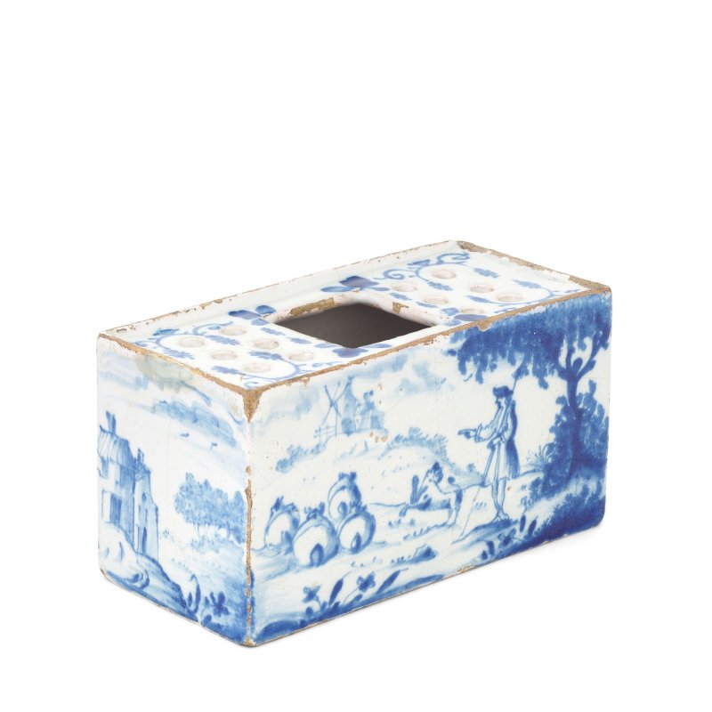 An English delftware flower brick, circa 1750-60 - 图4