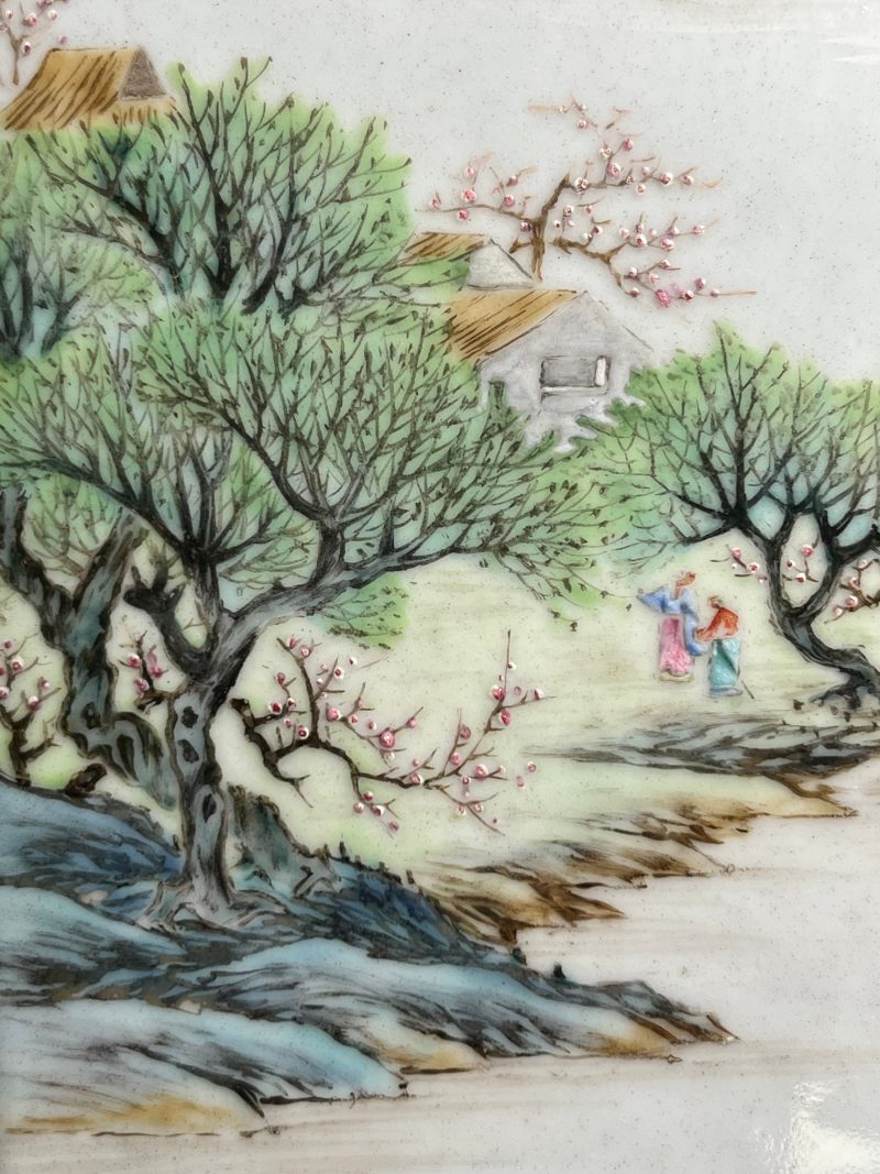 清乾隆  青花八吉祥开光洋彩“四时燕居”图诗文八方瓶 - 图16