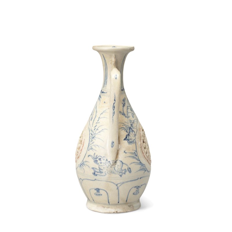 越南 十五/十六世紀 青花花卉紋執壺 | A HOI AN HOARD BLUE AND WHITE EWER - 图3