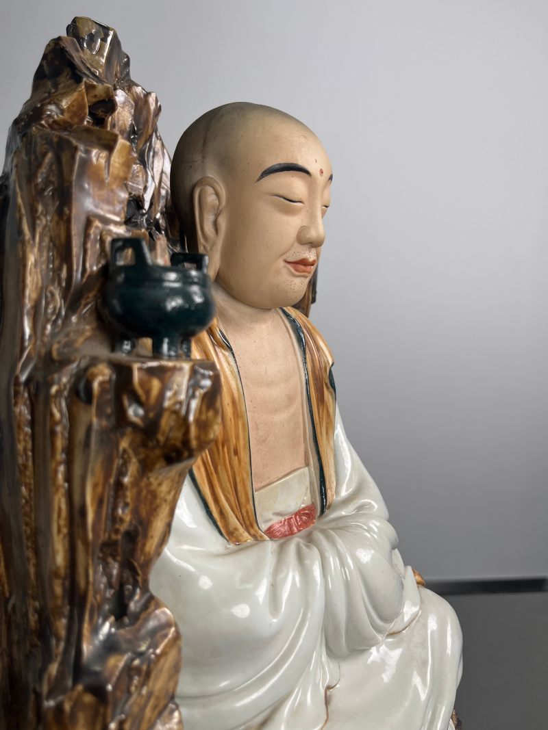 民国  “曾龙升造”瓷雕罗汉坐像 - 图11