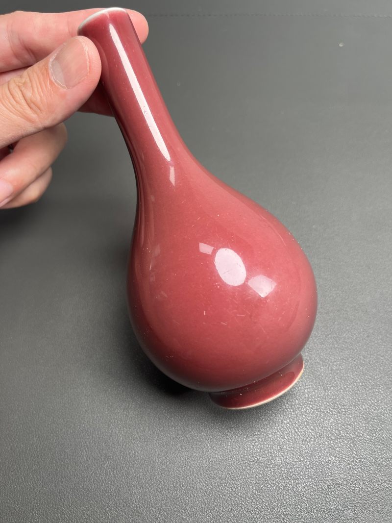 清乾隆  霁红釉小天球瓶 - 图9