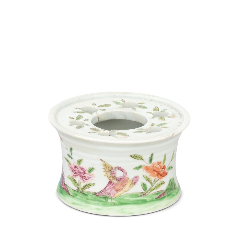 An extremely rare Vauxhall inkwell, circa 1756-58
