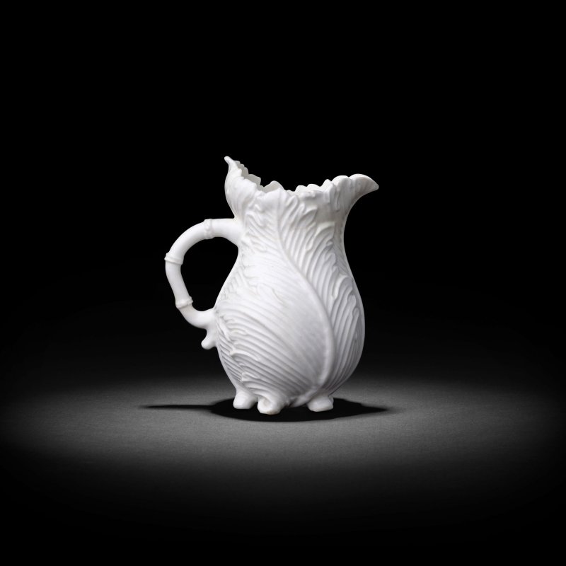 A Chelsea white acanthus or 'Strawberry Leaf' milk jug, circa 1745-49 - 图4