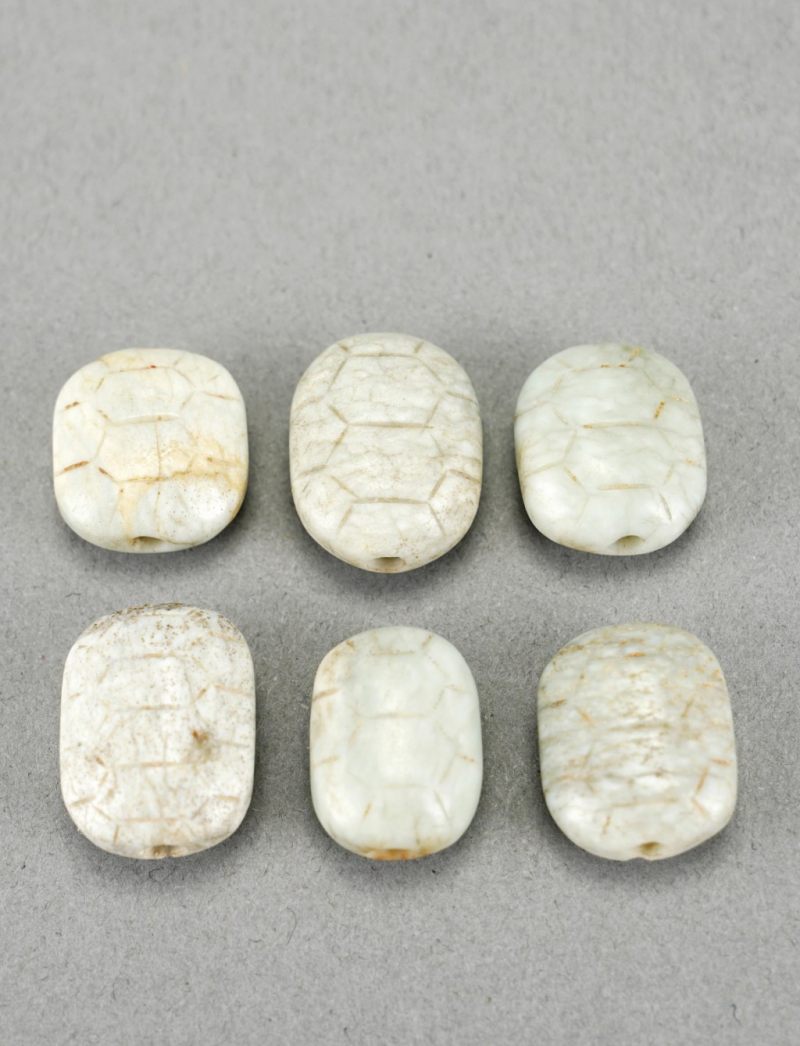    龜背紋玉珠一組六粒