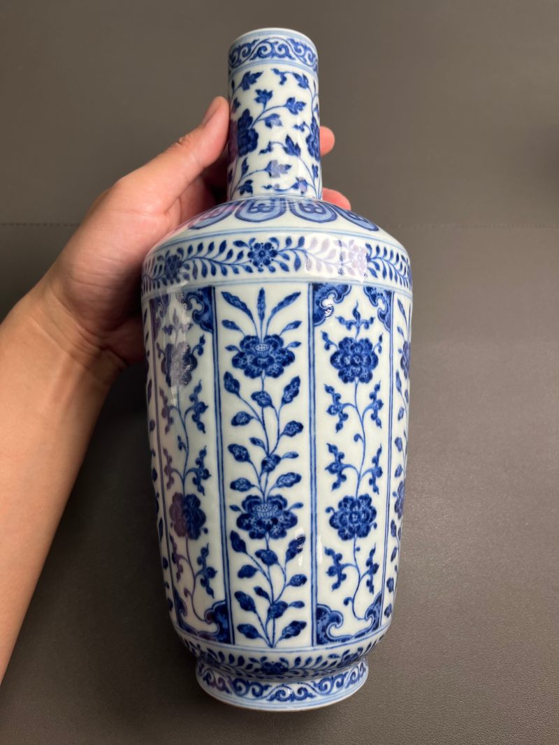 清乾隆  青花花卉纹棒槌瓶 - 图8