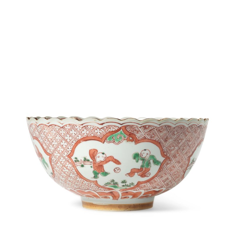 明崇禎 日本市場彩繪童子圖盌 | AN ENAMELLED 'BOYS' BOWL FOR THE JAPANESE MARKET