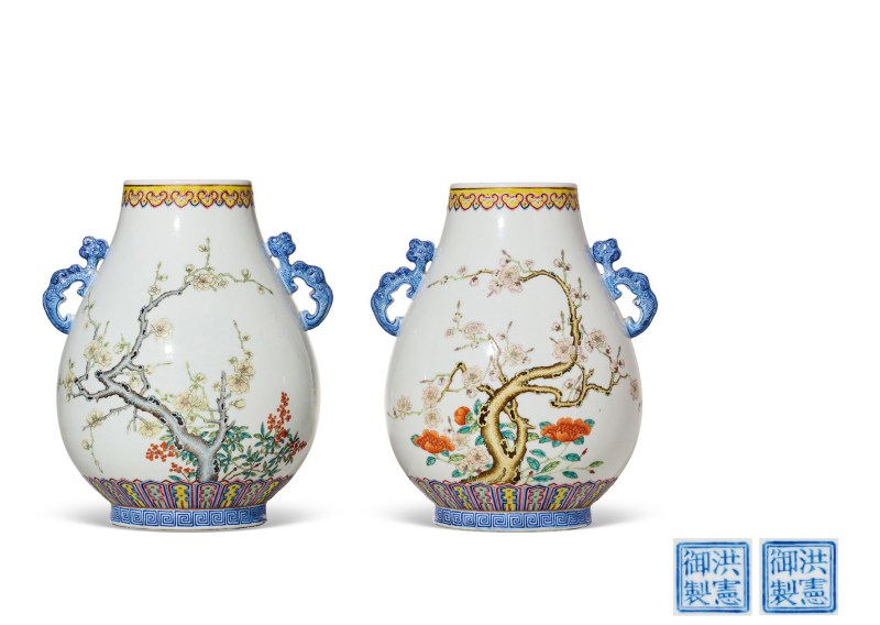 民国  粉彩梅花花卉图螭耳尊（一对）