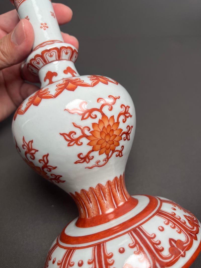 清乾隆  矾红彩缠枝莲纹甘露瓶 - 图17