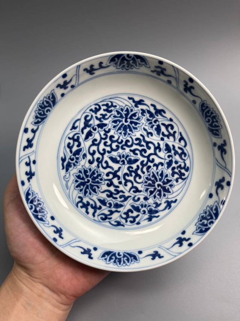 清同治  青花缠枝莲纹盘 - 图4