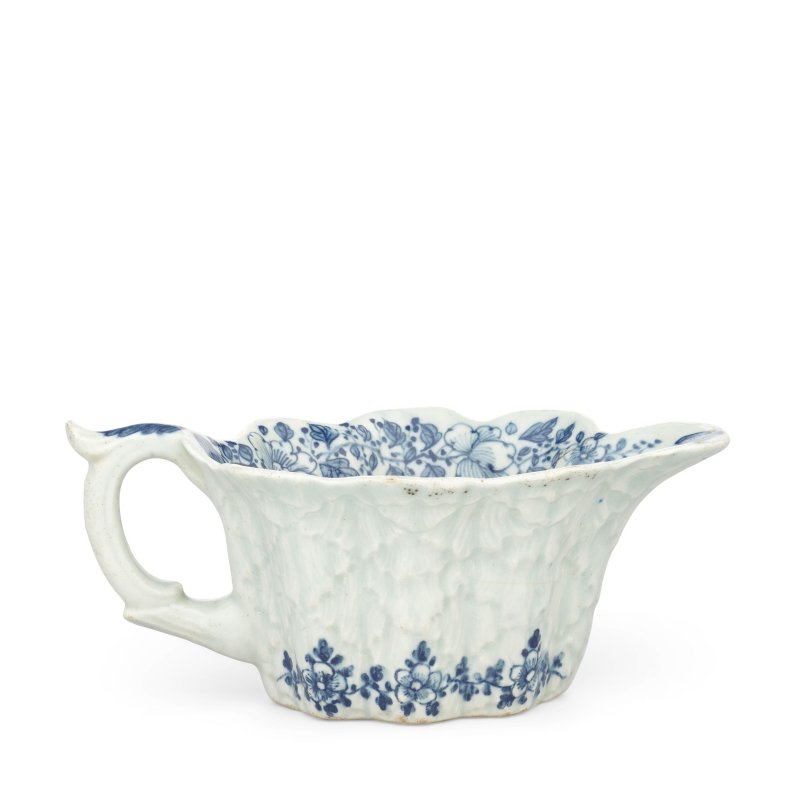 A very rare Limehouse large creamboat, circa 1746-48 - 图5
