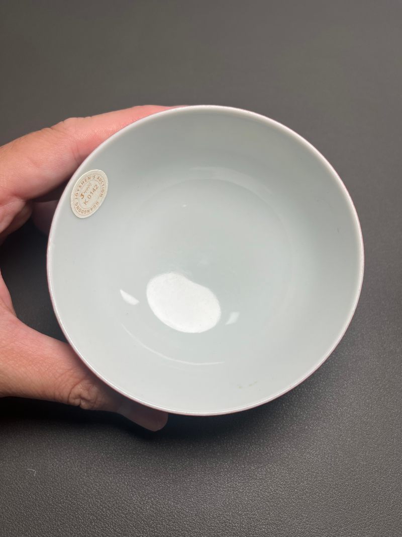 清光绪  珊瑚红地洋彩花卉碗（一对） - 图27