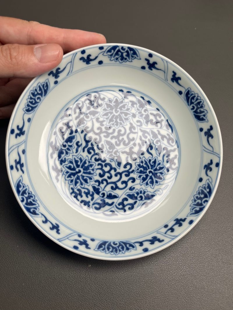 清同治  青花缠枝莲纹盘 - 图5